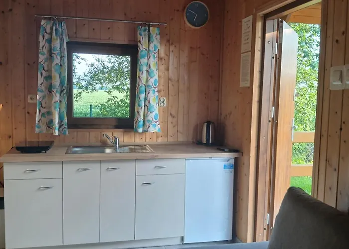 Letniskowe Biale Mewy * סטגנה